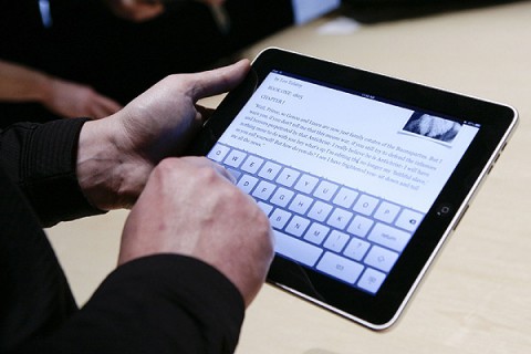 apple-ipad-tablet-ebook-600x400