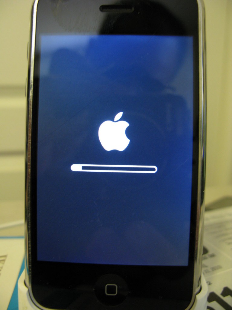 iphone-firmware-upgrade-screen